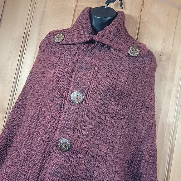 Snuggly Burgundy Sweater Cape with Coconut Buttons - Picture 3 of 10